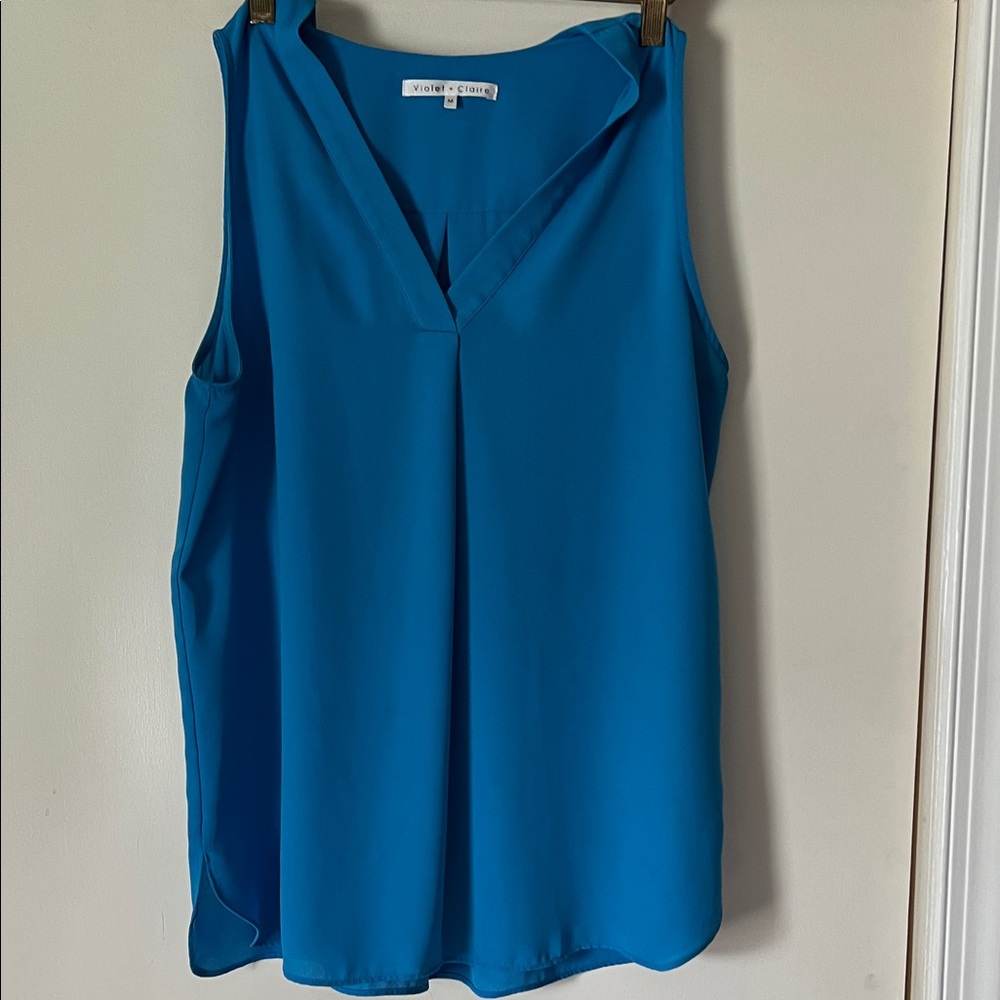 Vince Camuto Women's Blue Sleeveless Blouse